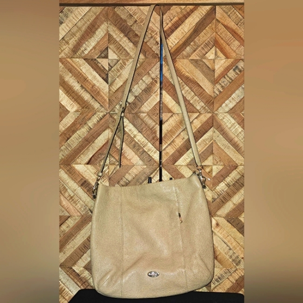 Coach Isabelle Crossbody/Shoulder Bag